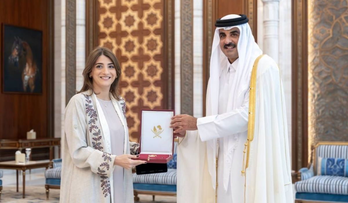 Amir receives four ambassadors ending their tenure in Qatar